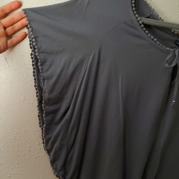 American Eagle Outfitters Poncho Shirt Charcoal color size Large - Picture 3 of 4